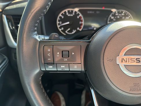 Used 2021 Nissan Rogue SL image 35