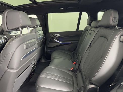 Used 2025 BMW X7 M60i w/ Climate Comfort Package AWD/4WD image 33