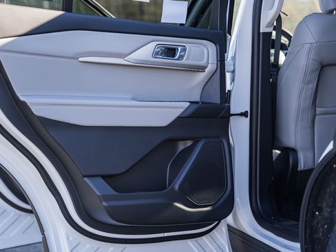 New 2026 Ford Explorer Active w/ Active Comfort Package image 41