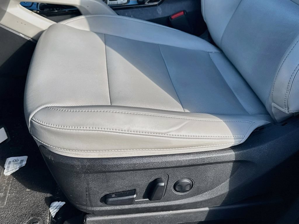 Certified 2024 Kia Telluride S w/ S Sunroof Package AWD/4WD image 21