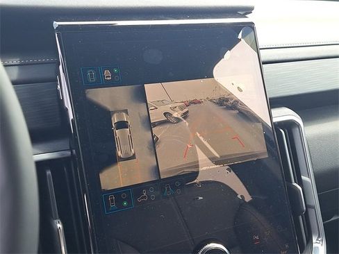 New 2025 GMC Acadia Elevation w/ Elevation Premium Package image 17