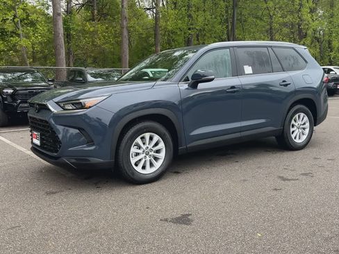 New 2026 Toyota Grand Highlander AWD image 4