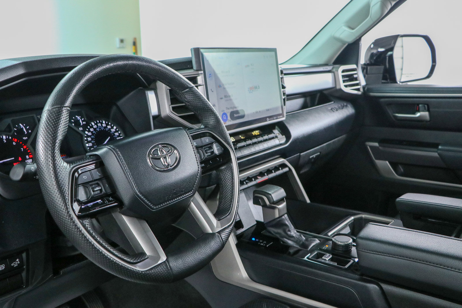 Used 2023 Toyota Tundra SR5 w/ Advanced Technology Package AWD/4WD image 24