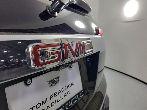 Used 2022 GMC Acadia Denali w/ Denali Ultimate Package image 6