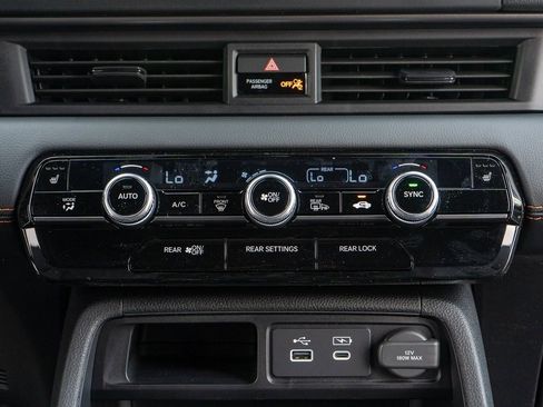 New 2025 Honda Pilot TrailSport image 22