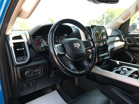 Used 2021 RAM 1500 Laramie AWD/4WD image 3