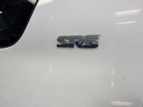 Used 2016 Toyota 4Runner SR5 Premium AWD/4WD image 7