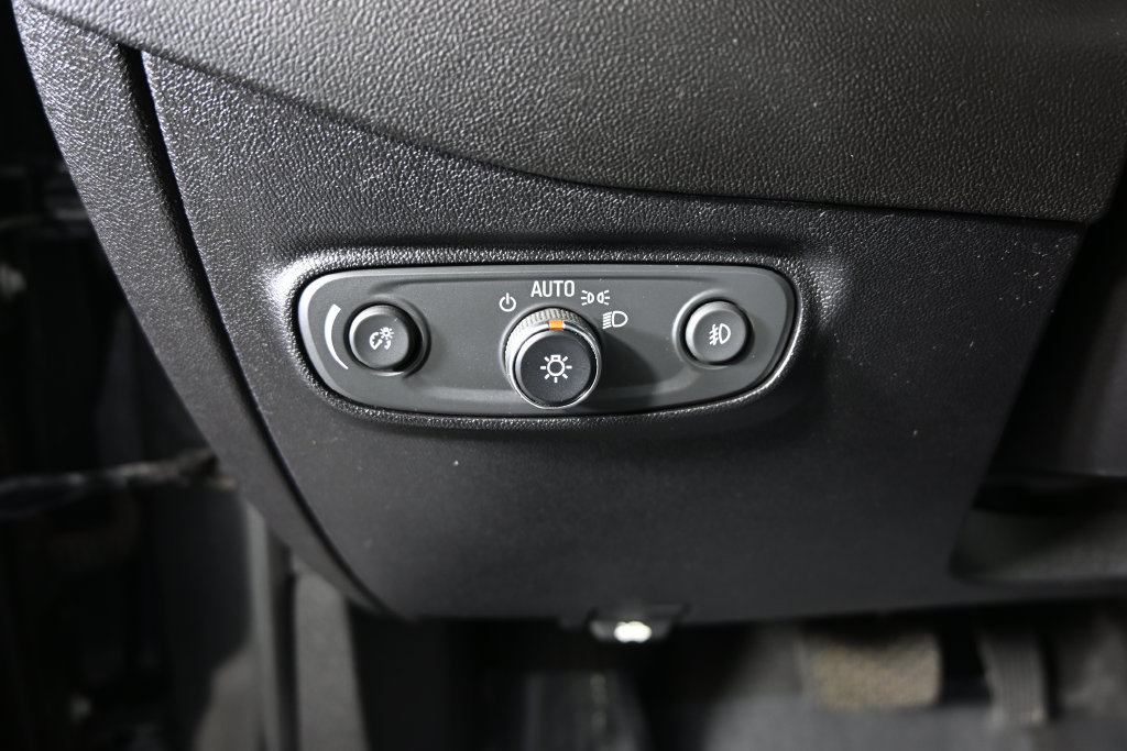 Used 2019 Chevrolet Equinox Premier AWD/4WD image 24