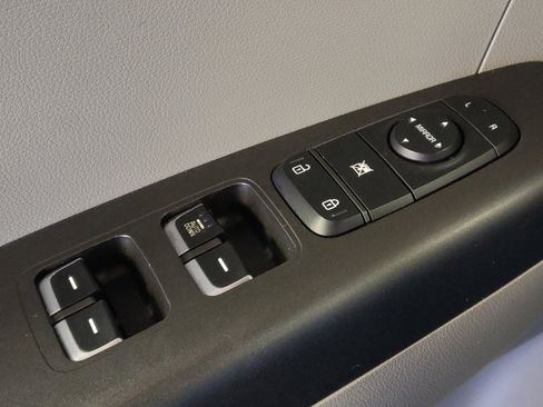 Used 2020 Kia Sportage LX image 27