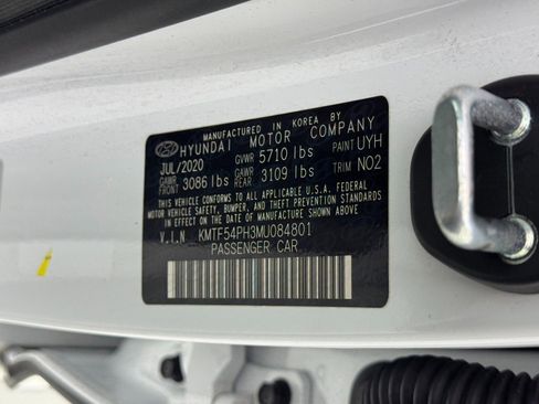 Used 2021 Genesis G90 5.0 Ultimate image 57