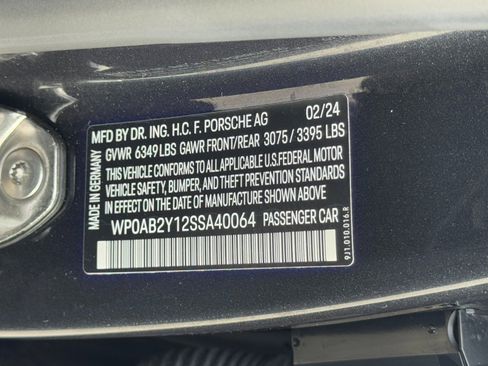 Used 2025 Porsche Taycan 4S w/ Premium Package image 52