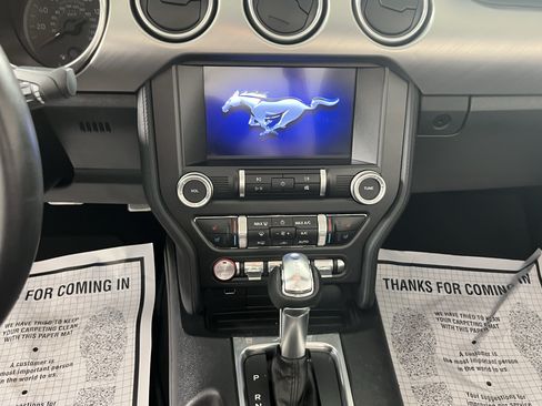 Used 2019 Ford Mustang Premium RWD image 23