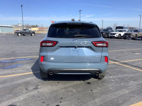 Certified 2024 Ford Escape ST-Line w/ Tech Pack #1 image 5