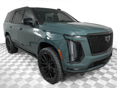 Used 2026 Cadillac Escalade Sport w/ Touring Package AWD/4WD image 3