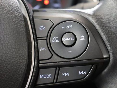 Certified 2025 Toyota Corolla SE AWD/4WD image 18
