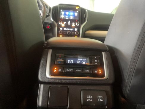 Used 2020 Subaru Ascent Limited w/ Technology Package AWD/4WD image 8