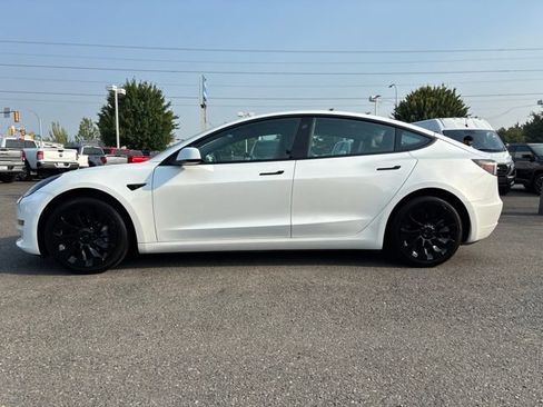 Used 2021 Tesla Model 3 Standard Range Plus RWD image 2
