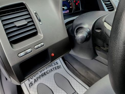 Used 2010 Honda Civic LX image 21