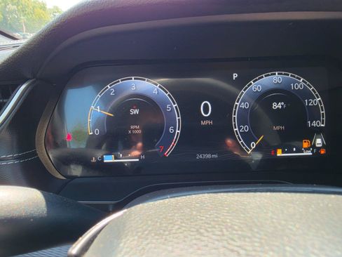 Used 2025 Jeep Grand Cherokee Laredo X AWD/4WD image 8