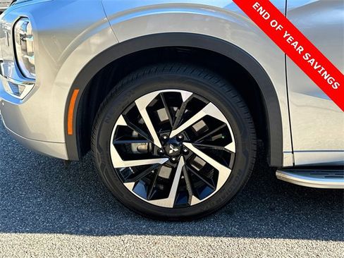 Used 2022 Mitsubishi Outlander SEL image 11