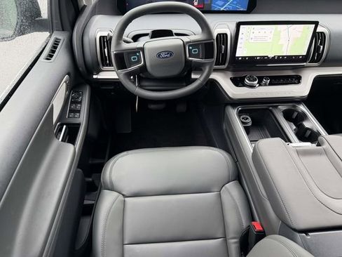 New 2026 Ford Expedition Active RWD image 20