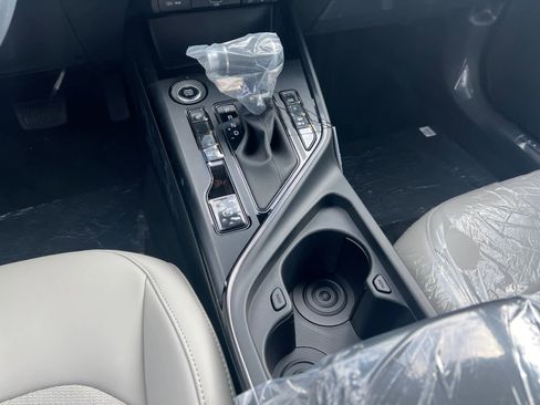 New 2025 Kia Niro EX image 14