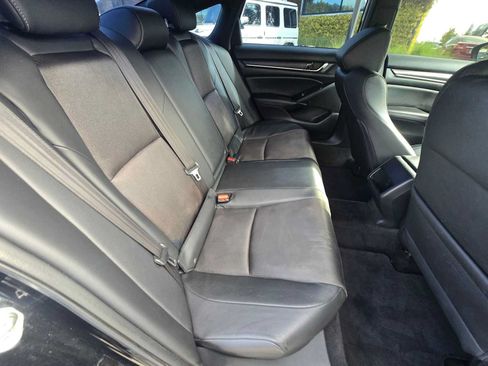 Used 2019 Honda Accord Sport image 12
