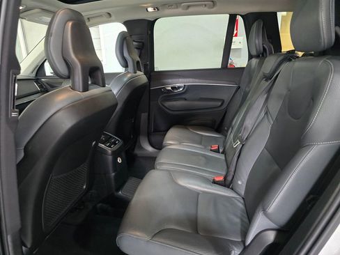Used 2020 Volvo XC90 T8 Momentum AWD/4WD image 24