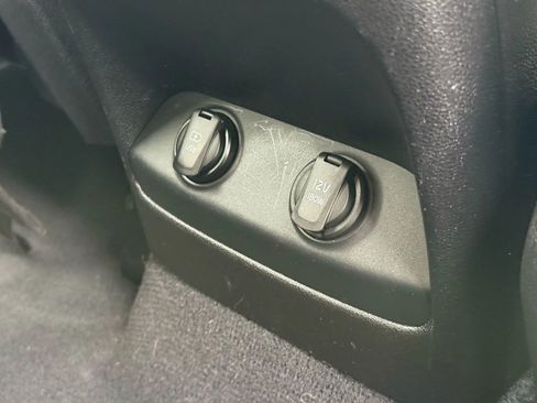 Used 2019 Kia Sorento LX image 53