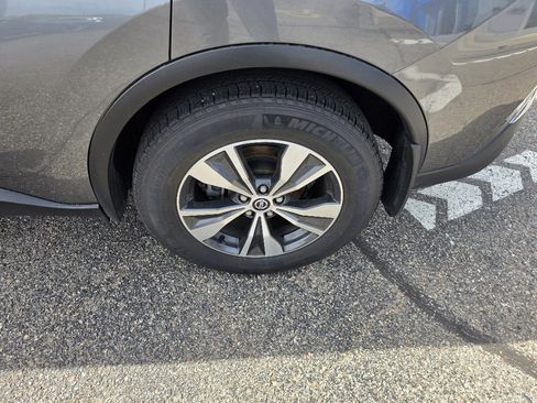 Used 2021 Nissan Murano SV AWD/4WD image 10