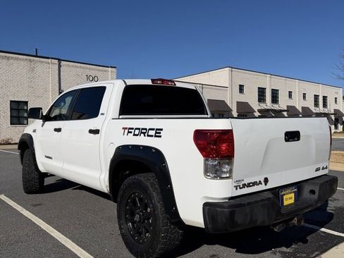 Used 2012 Toyota Tundra 4x4 CrewMax w/ SR5 Pkg image 5
