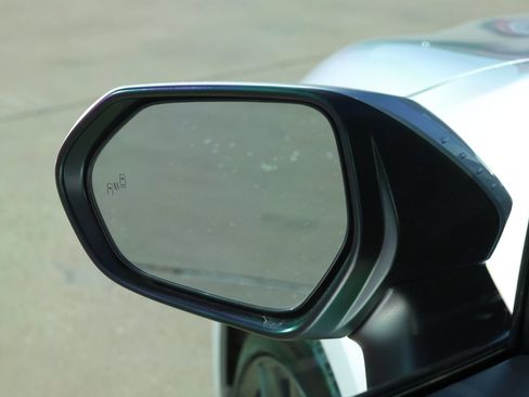 Used 2026 Toyota Corolla SE FWD image 9