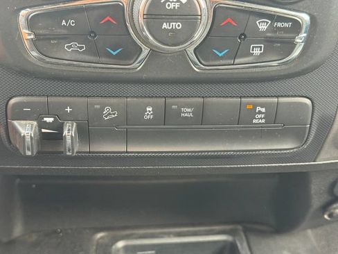 Used 2018 RAM 2500 Power Wagon AWD/4WD image 32