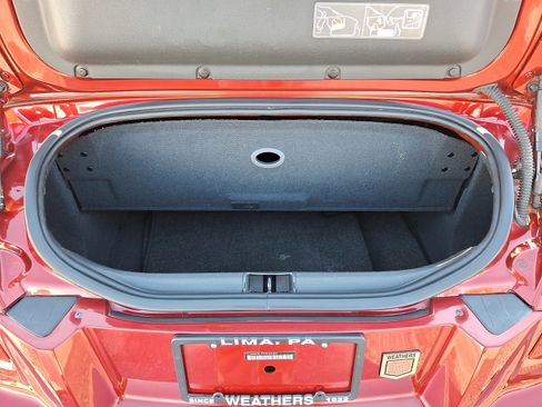 Used 2005 Chrysler Crossfire Limited image 31