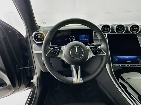 Used 2026 Mercedes-Benz GLC 300 4MATIC image 12