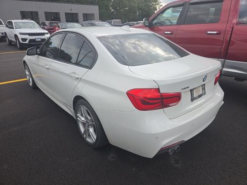 Used 2016 BMW 328i xDrive Sedan AWD/4WD image 2
