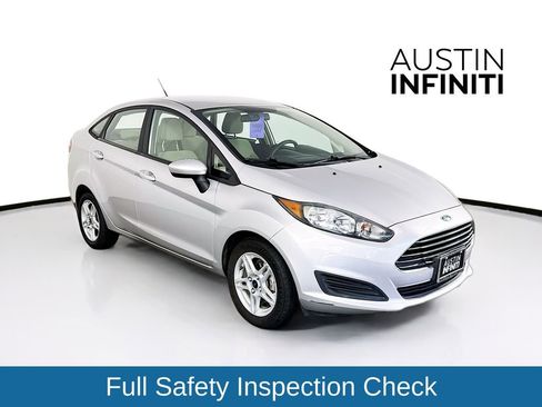 Used 2017 Ford Fiesta SE FWD image 1