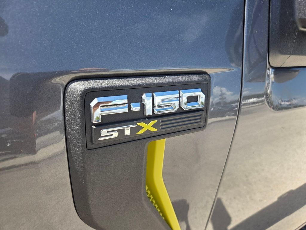 Used 2025 Ford F150 STX w/ Equipment Group 200A RWD image 5