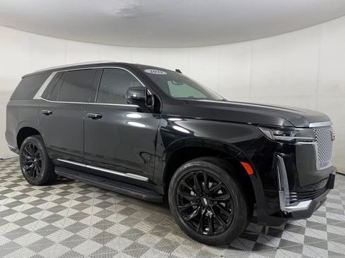 Used 2021 Cadillac Escalade Premium Luxury w/ LPO, Illumination Package AWD/4WD image 10