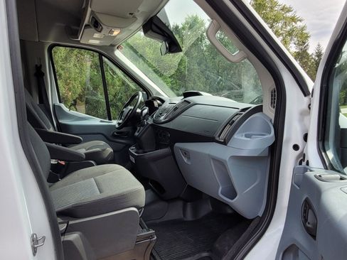Used 2019 Ford Transit 150 XLT image 14