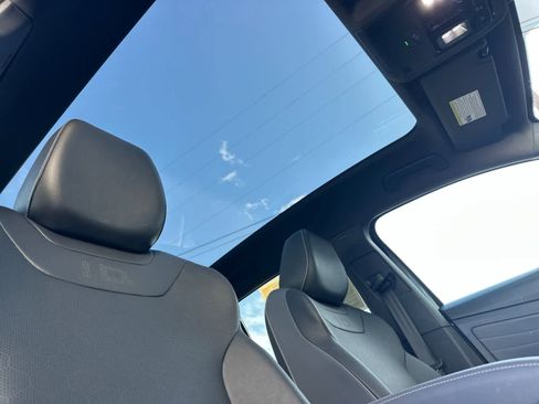 Used 2023 Volkswagen ID.4 Pro S image 17