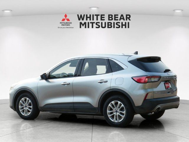 Used 2022 Ford Escape SE FWD image 4
