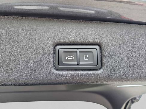 Certified 2025 Audi Q5 Premium Plus w/ Premium Plus AWD/4WD image 37