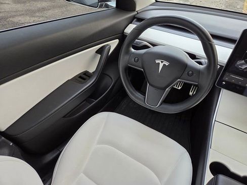 Used 2018 Tesla Model 3 Long Range image 23