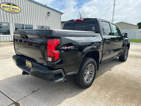Used 2023 Chevrolet Colorado LT w/ LT Convenience Package II image 8