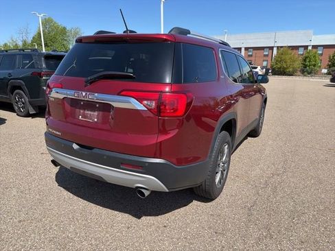 Used 2018 GMC Acadia SLT FWD image 3