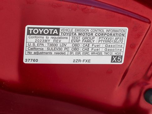 Used 2023 Toyota Corolla SE w/ SE Package FWD image 29