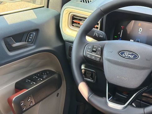 New 2025 Ford Maverick Lariat w/ 4K Tow Package AWD/4WD image 18