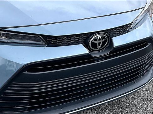 Used 2024 Toyota Corolla LE image 29