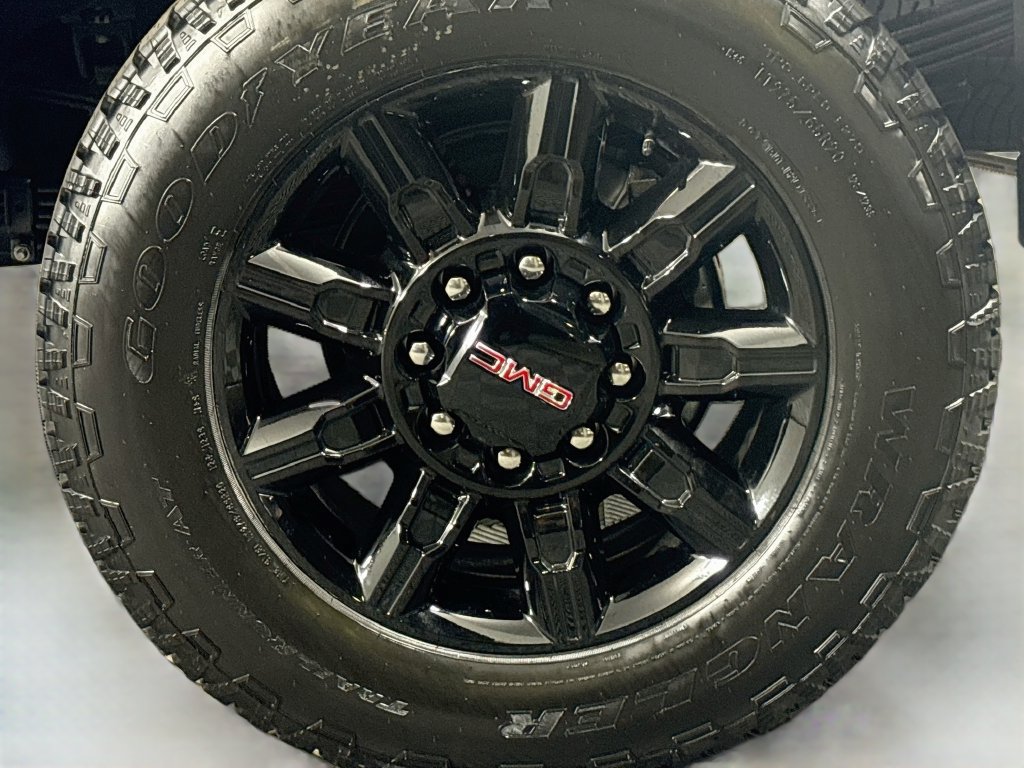 New 2026 GMC Sierra 3500 AT4 w/ AT4 Premium Plus Package AWD/4WD image 32
